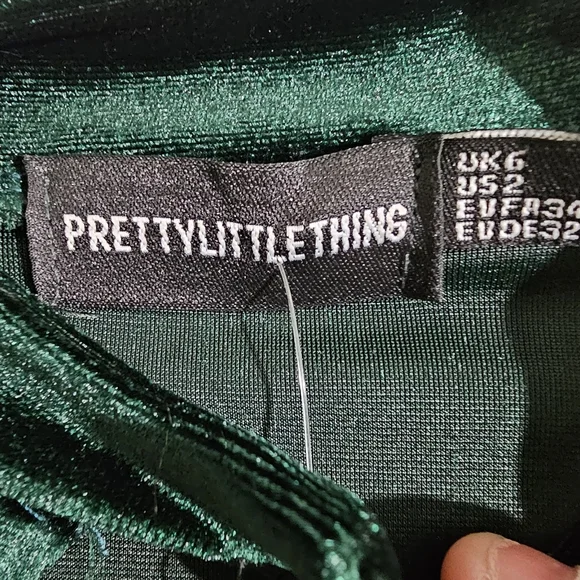 PrettyLittleThing NWT Top 2 Emerald Green Velvet Long Sleeve - Picture 3 of 6